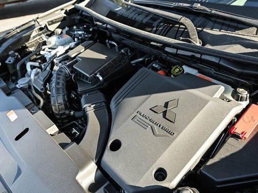 2025 Mitsubishi Outlander PHEV SEL Platinum Edition