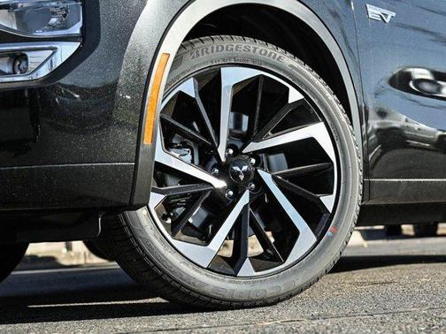 2025 Mitsubishi Outlander PHEV SEL Platinum Edition