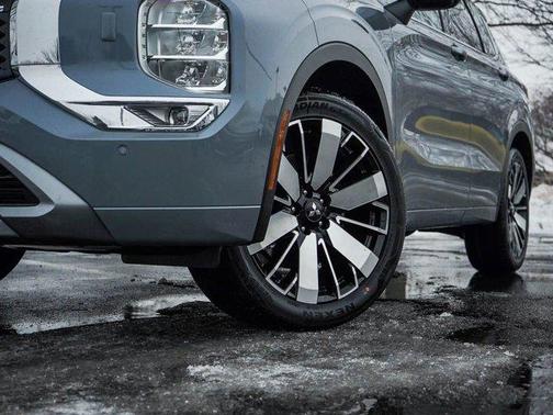 2026 Mitsubishi Outlander SEL