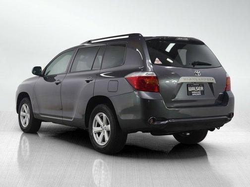 2010 Toyota Highlander SE