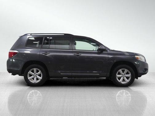 2010 Toyota Highlander SE