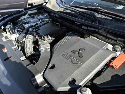 2025 Mitsubishi Outlander PHEV SEL