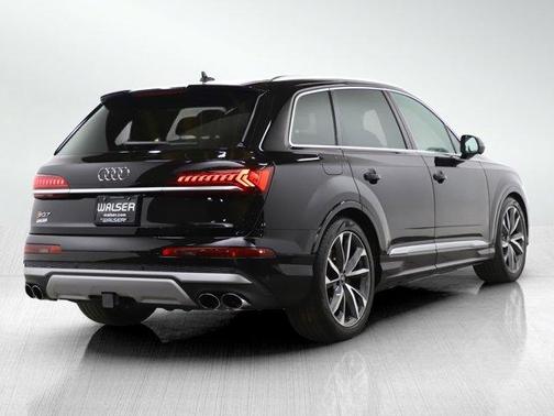 2022 Audi SQ7 4.0T Premium Plus