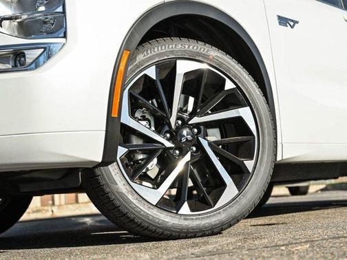 2025 Mitsubishi Outlander PHEV SEL