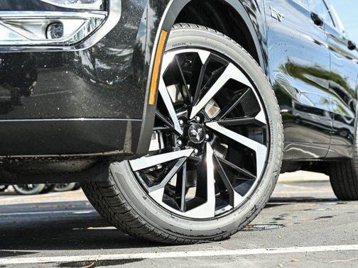 2025 Mitsubishi Outlander PHEV SEL Platinum Edition