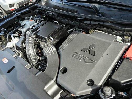 2025 Mitsubishi Outlander PHEV SEL Platinum Edition