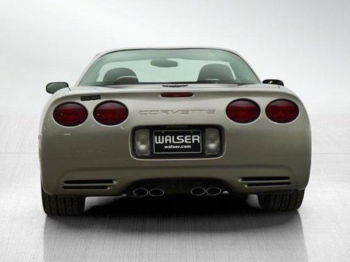 2001 Chevrolet Corvette Base