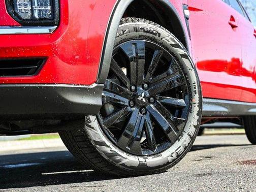 2025 Mitsubishi Outlander Sport 2.0 LE