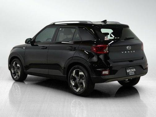 2022 Hyundai VENUE SEL