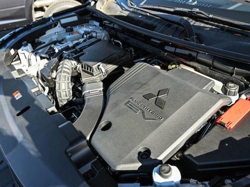 2025 Mitsubishi Outlander PHEV SE