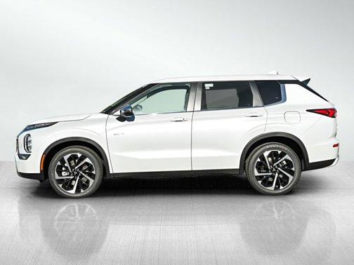 2025 Mitsubishi Outlander PHEV SE