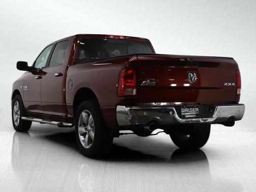 Delmonico Red Pearlcoat 2017 RAM 1500 Big Horn