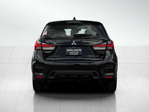 Labrador Black Pearl 2026 Mitsubishi Outlander Sport 2.0 LE