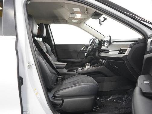 2022 Mitsubishi Outlander SE Launch Edition