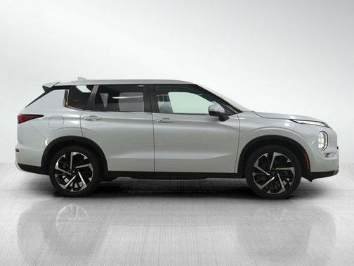 2022 Mitsubishi Outlander SE Launch Edition