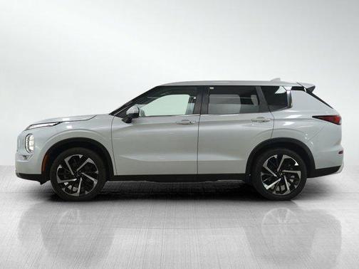 2022 Mitsubishi Outlander SE Launch Edition