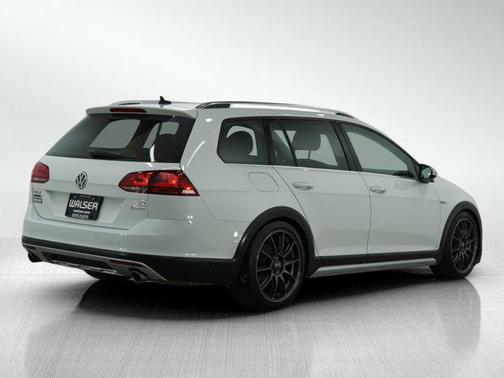 2017 Volkswagen Golf Alltrack TSI SEL