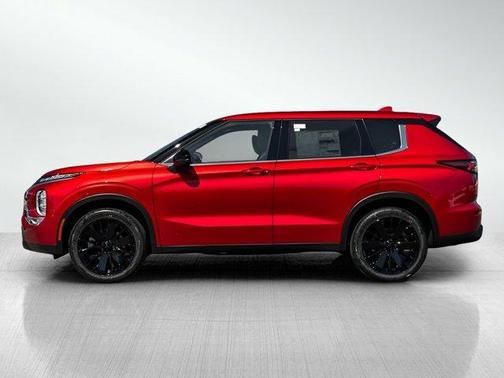 Diamond Red 2026 Mitsubishi Outlander LE