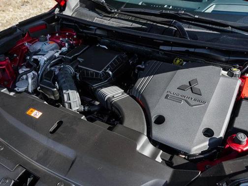 2025 Mitsubishi Outlander SEL