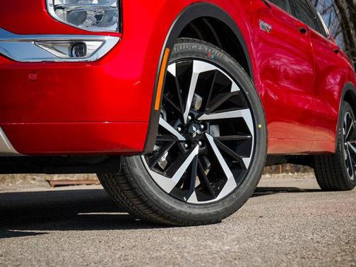 2025 Mitsubishi Outlander SEL
