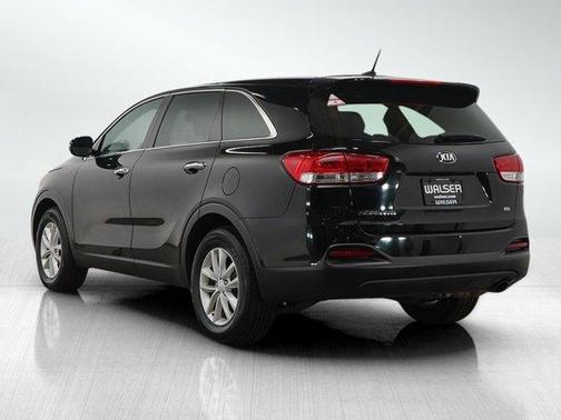 2017 Kia Sorento L
