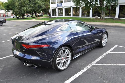 2015 Jaguar F-TYPE R