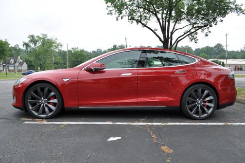 2015 Tesla Model S P85D