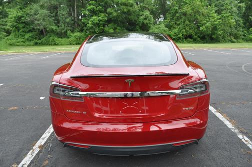 2015 Tesla Model S P85D