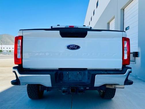 OXFORD WHITE 2025 Ford F-250 XLT