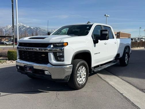 Summit White 2022 Chevrolet Silverado 3500 LT