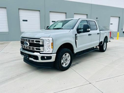 AVALANCHE 2025 Ford F-250 XLT