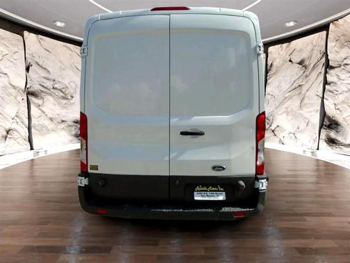 2015 Ford Transit-250 148 WB Medium Roof Cargo