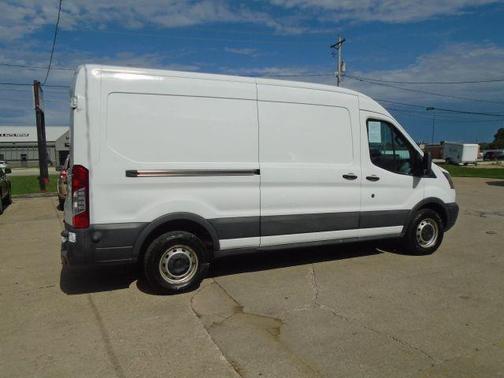 2015 Ford Transit-250 148 WB Medium Roof Cargo