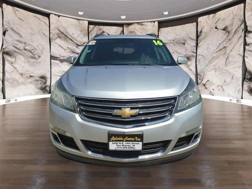 Silver 2016 Chevrolet Traverse 2LT