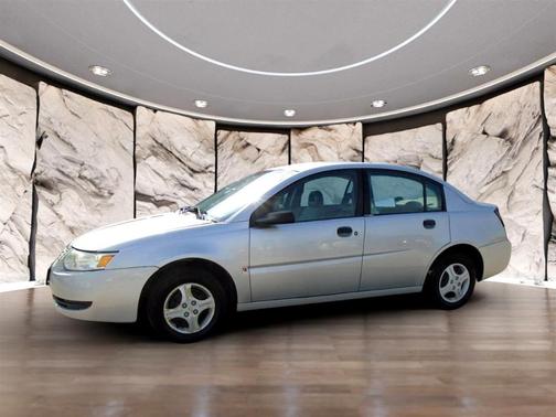 2005 Saturn Ion 1