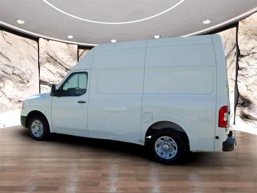 2014 Nissan NV Cargo NV2500 HD SV V6/SV V8