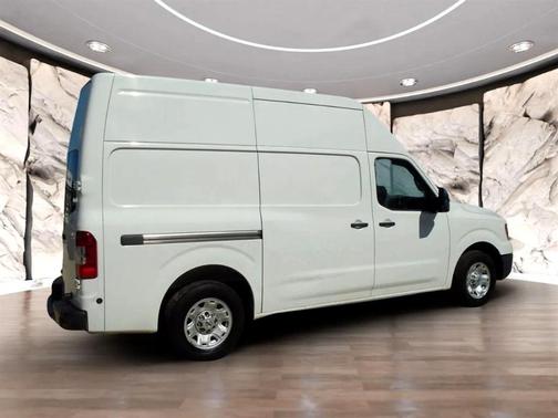 2014 Nissan NV Cargo NV2500 HD SV V6/SV V8