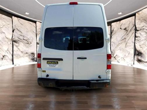 2014 Nissan NV Cargo NV2500 HD SV V6/SV V8