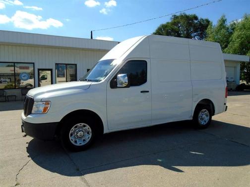 2014 Nissan NV Cargo NV2500 HD SV V6/SV V8