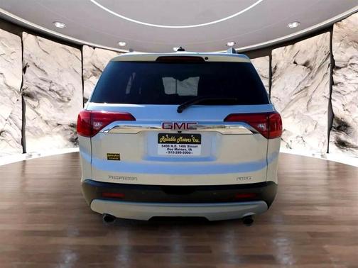 2017 GMC Acadia SLT-2