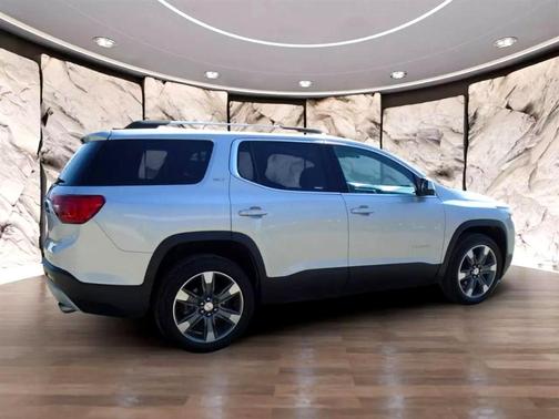 2017 GMC Acadia SLT-2