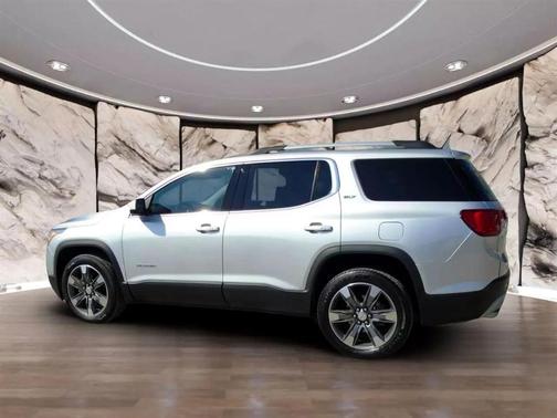 2017 GMC Acadia SLT-2