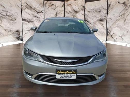 Silver 2016 Chrysler 200 Limited
