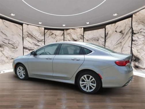 Silver 2016 Chrysler 200 Limited