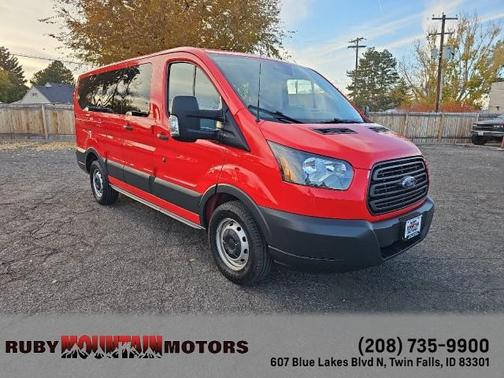 2017 Ford Transit-150 XL