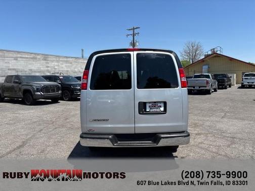 2017 Chevrolet Express 3500 LT