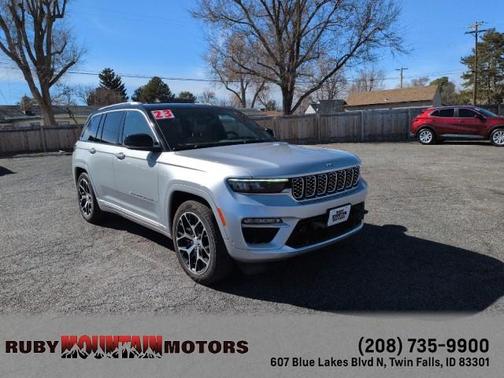 2023 Jeep Grand Cherokee Summit