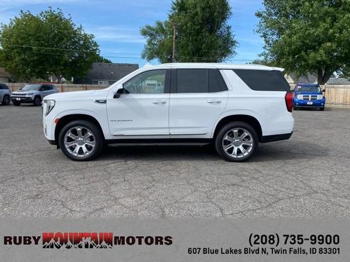 Summit White 2023 GMC Yukon SLT