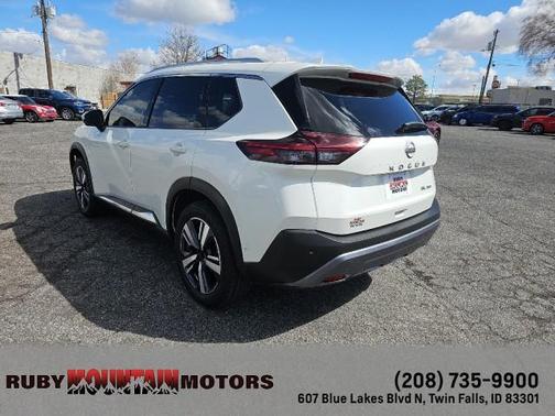 2023 Nissan Rogue SL