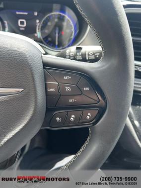 2023 Chrysler Pacifica Touring